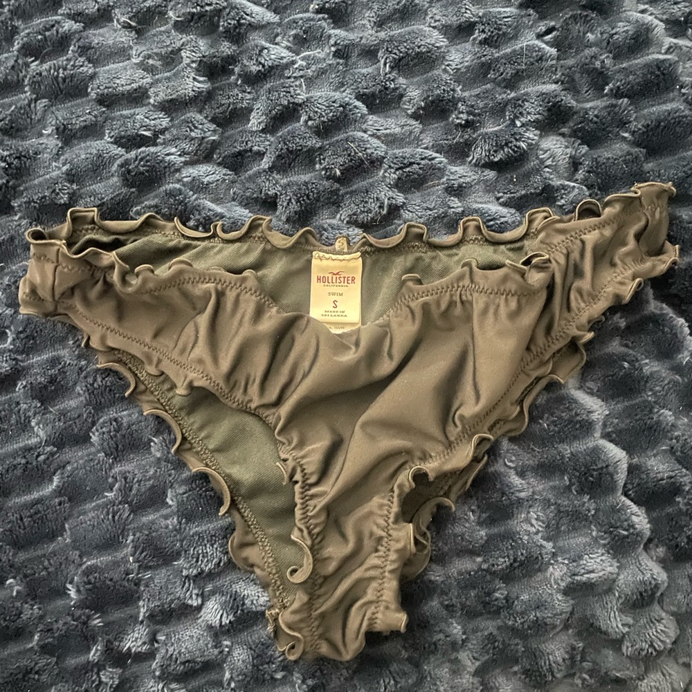 Hollister Ruffle Bikini Bottom